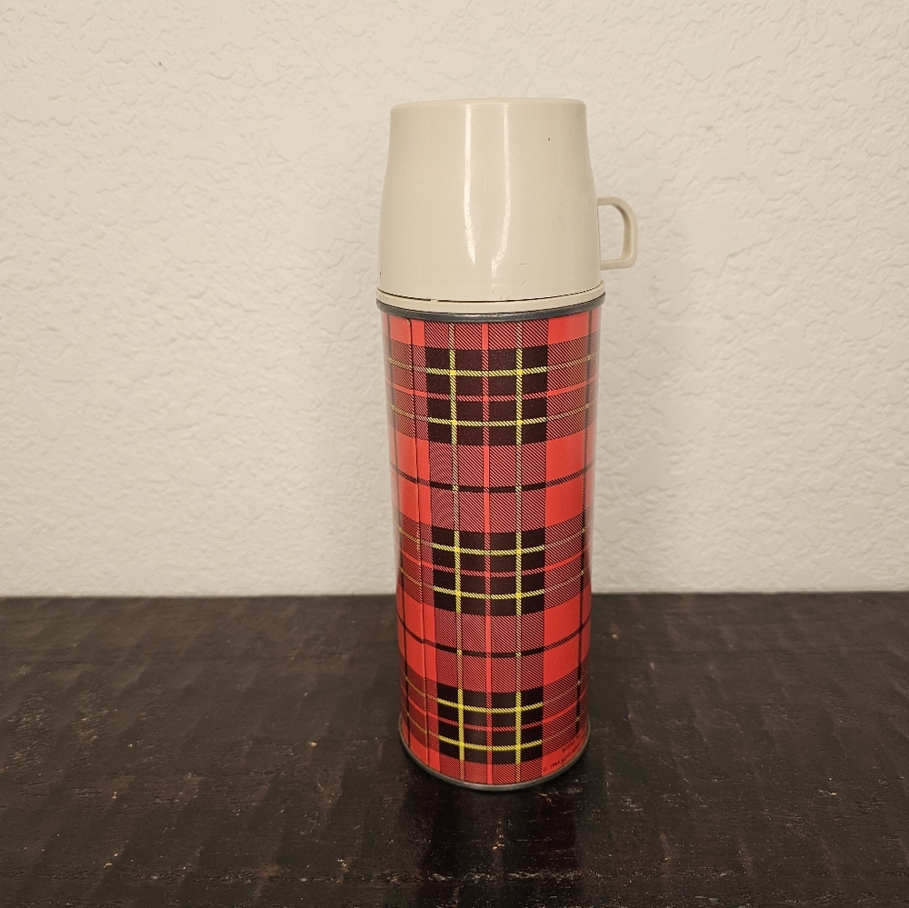 Vintage 1964 Vac Sealed KING-SEELEY THERMOS Red Plaid 2242 Metal 1 QT - Picture 3 of 8